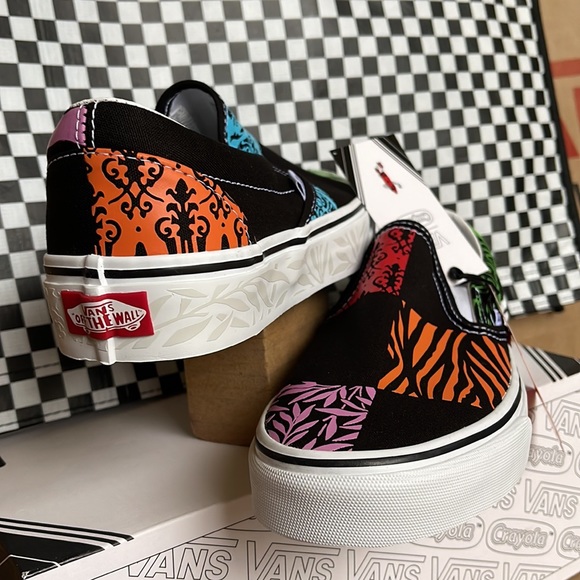 Vans Classic Slip On Crayola Diy/Trace Your WMNS sneakers - Picture 10 of 16